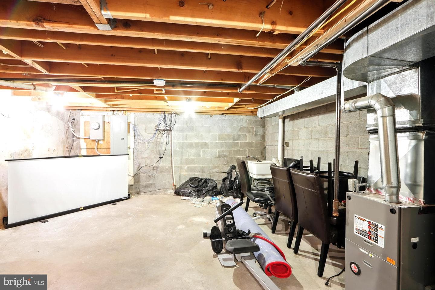 401 E Lafayette Avenue photo 33