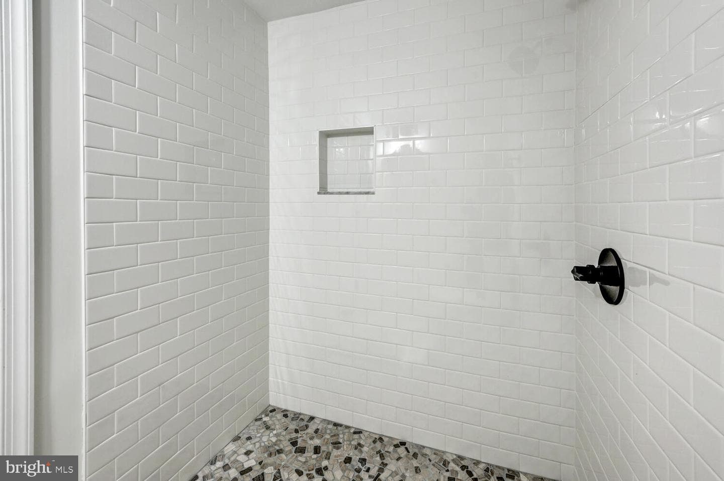 3033 Hudson Street photo 34