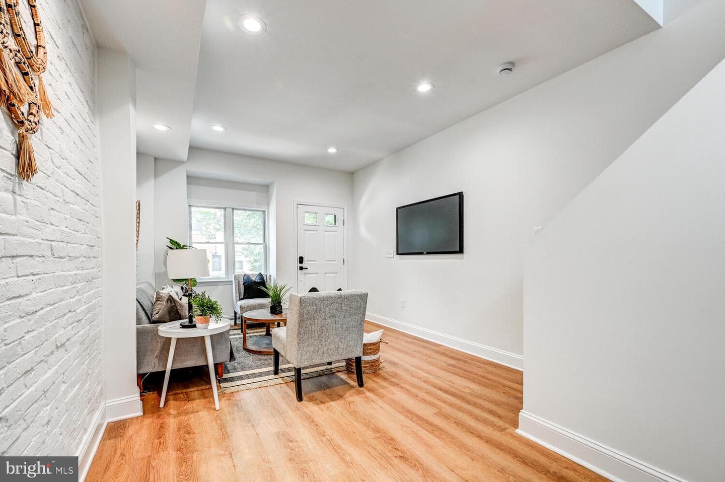 3033 Hudson Street photo 9
