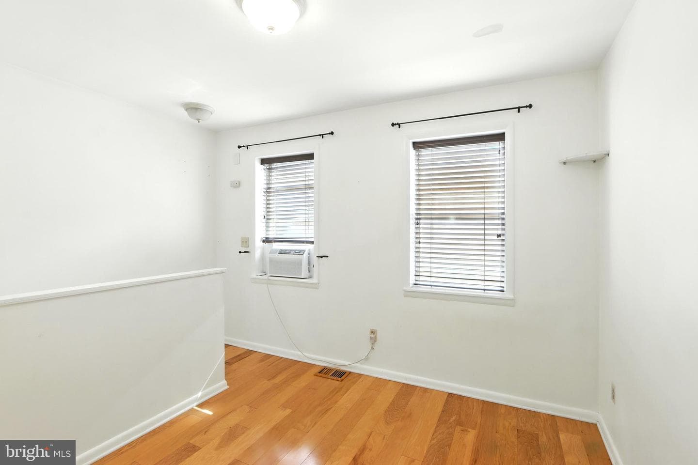 2222 Gough Street photo 35