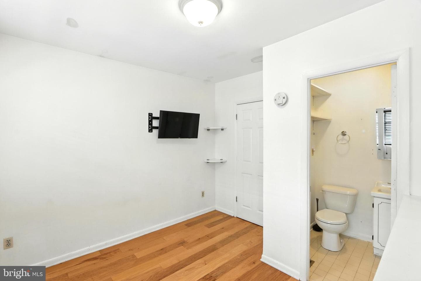 2222 Gough Street photo 36