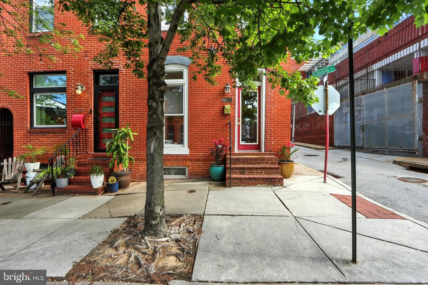 2222 Gough Street photo 4