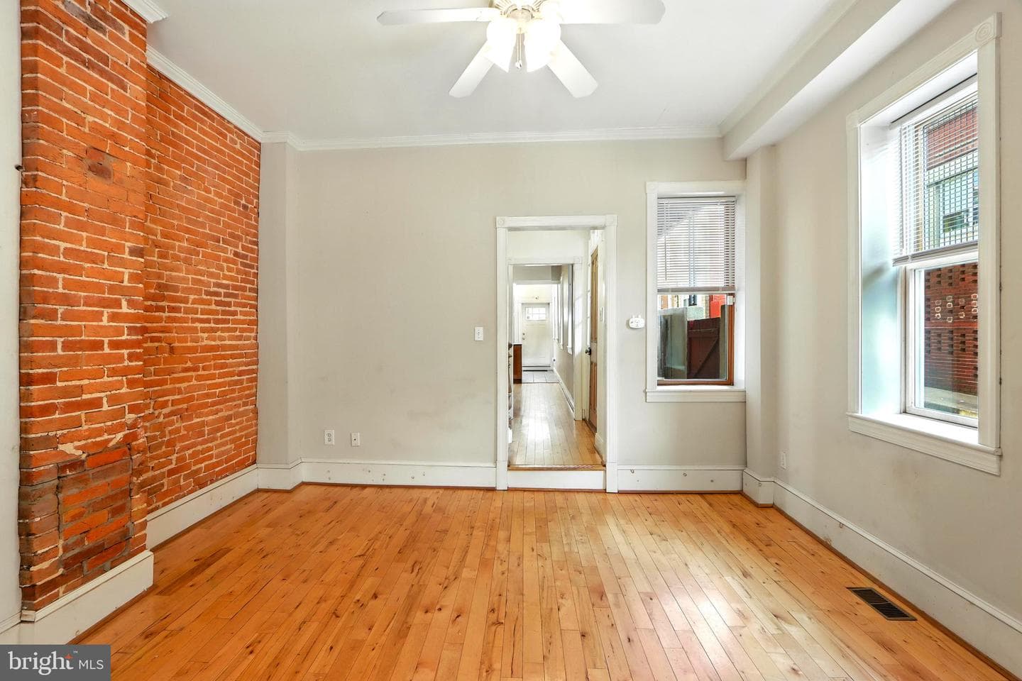 2222 Gough Street photo 6