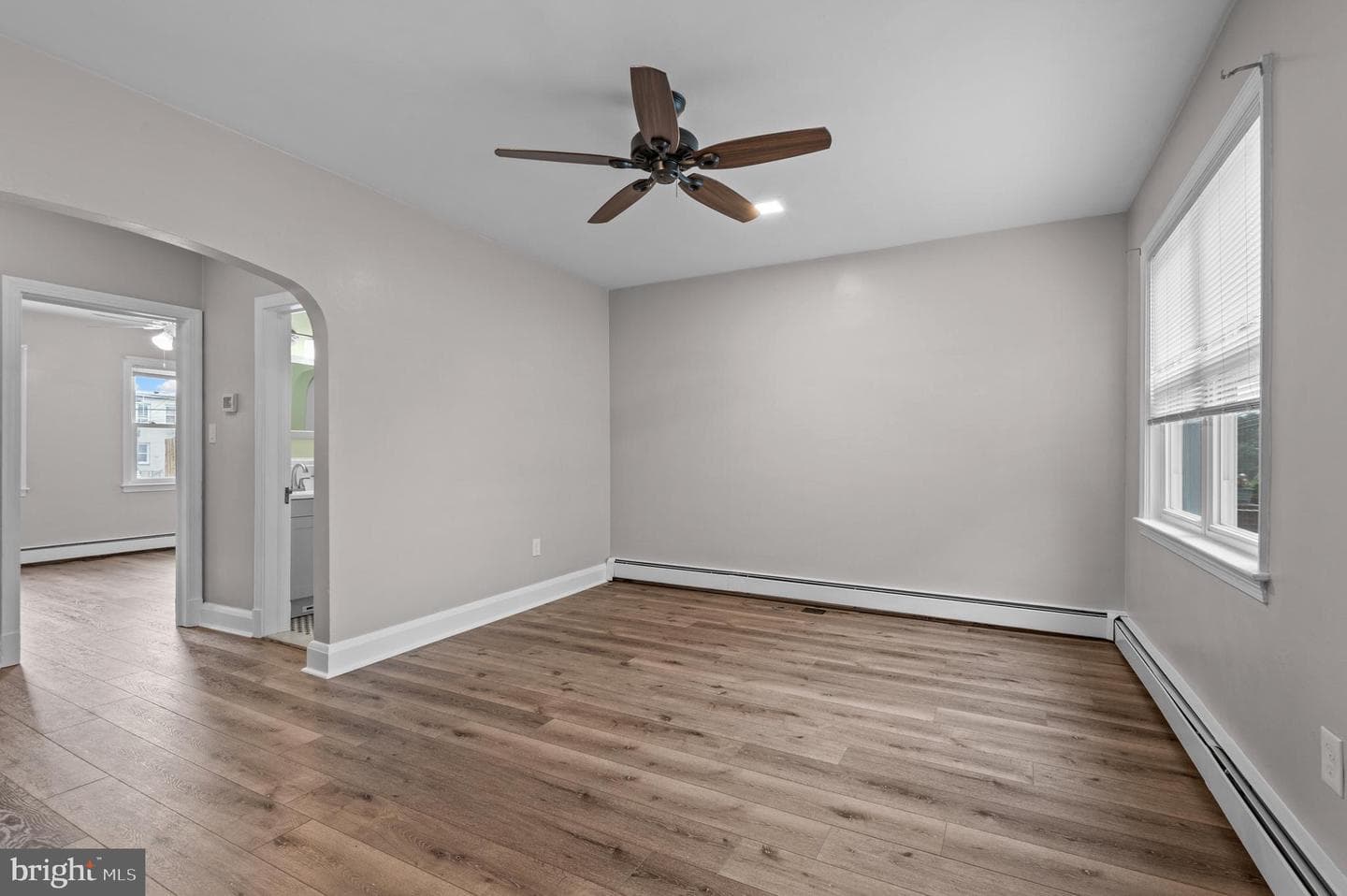1025 Desoto Road photo 4