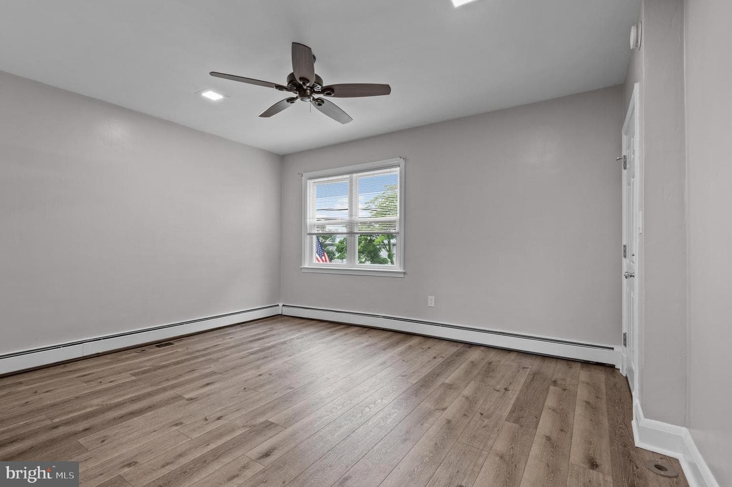 1025 Desoto Road photo 5
