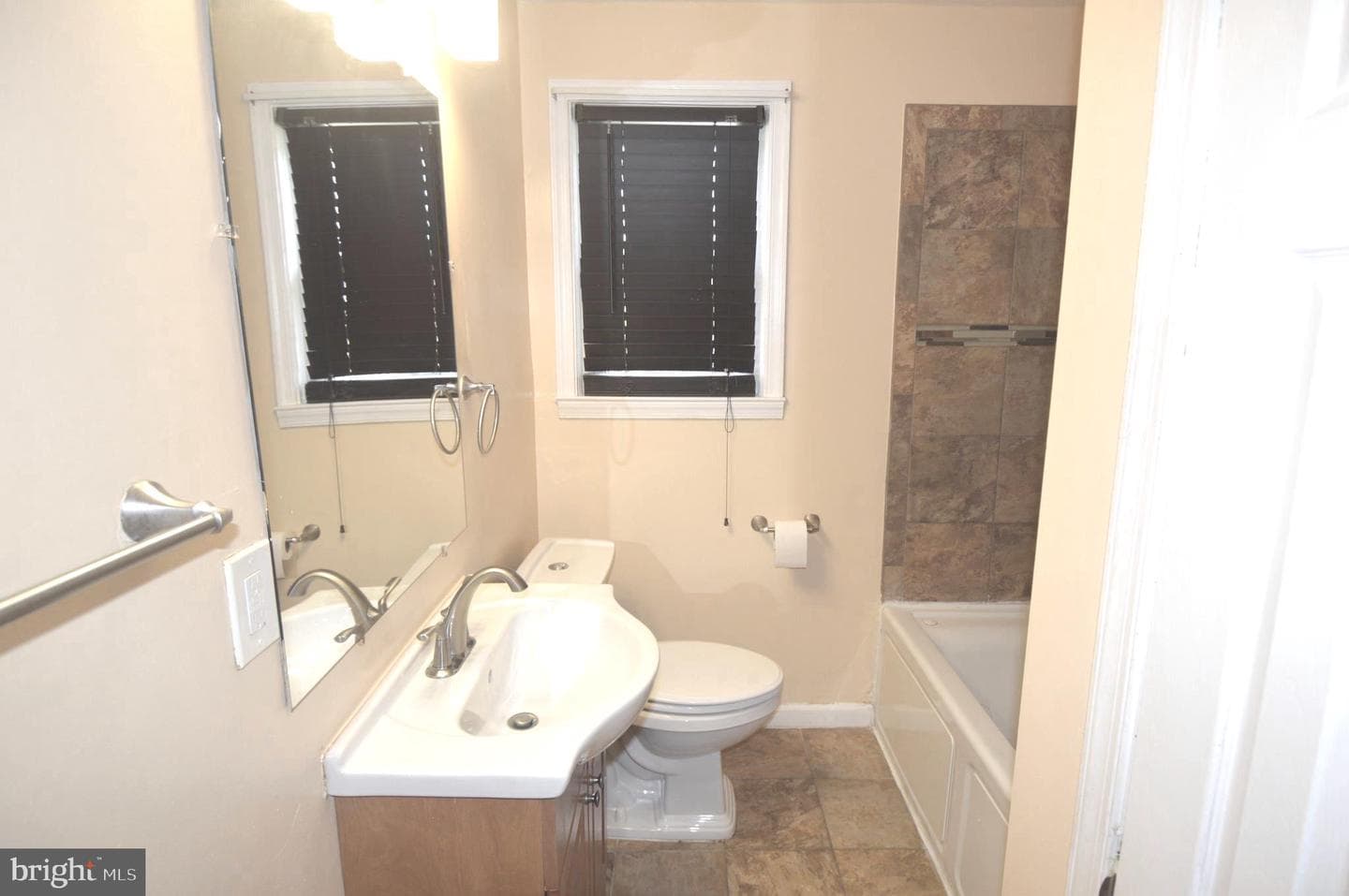 2110 Westfield Avenue photo 15