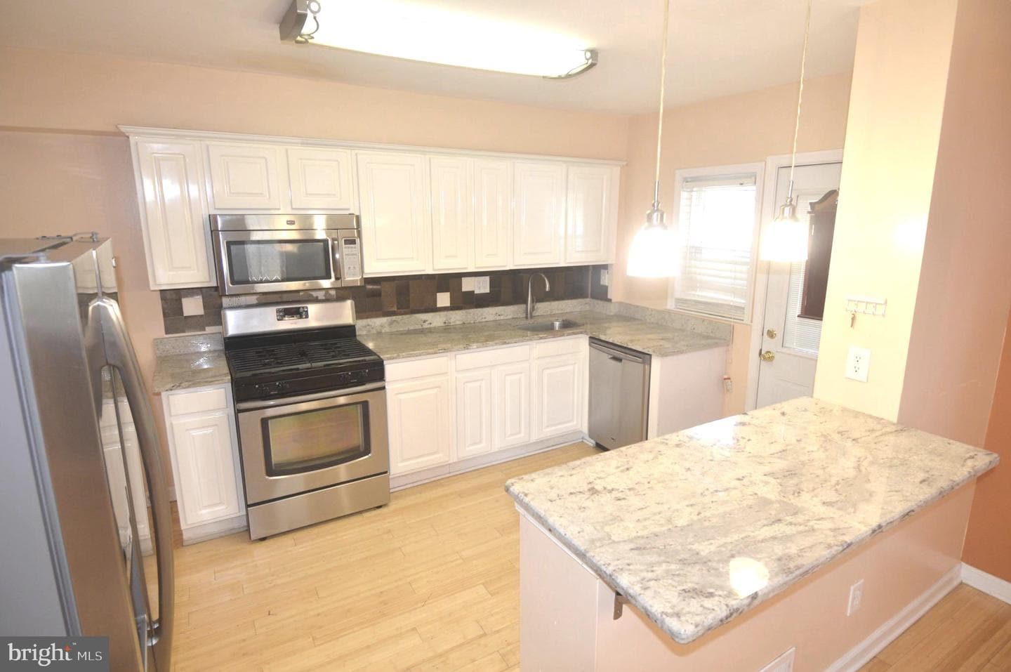 2110 Westfield Avenue photo 5