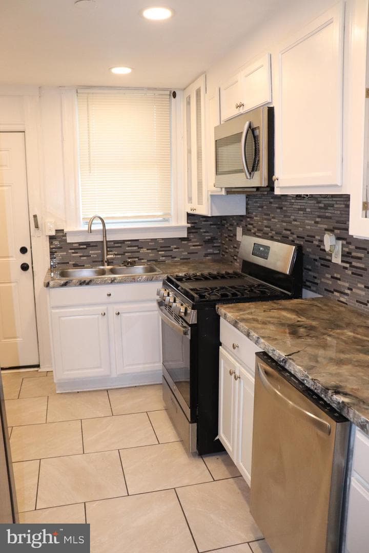 3625 Oakmont Avenue photo 9