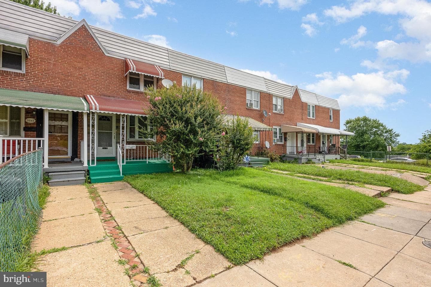 2047 Grinnalds Avenue photo 1