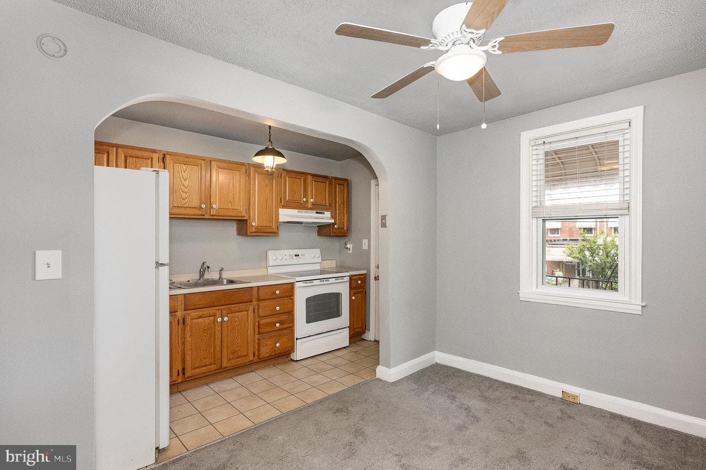 2047 Grinnalds Avenue photo 10