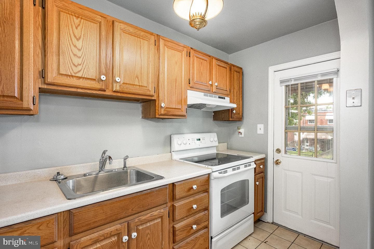 2047 Grinnalds Avenue photo 12