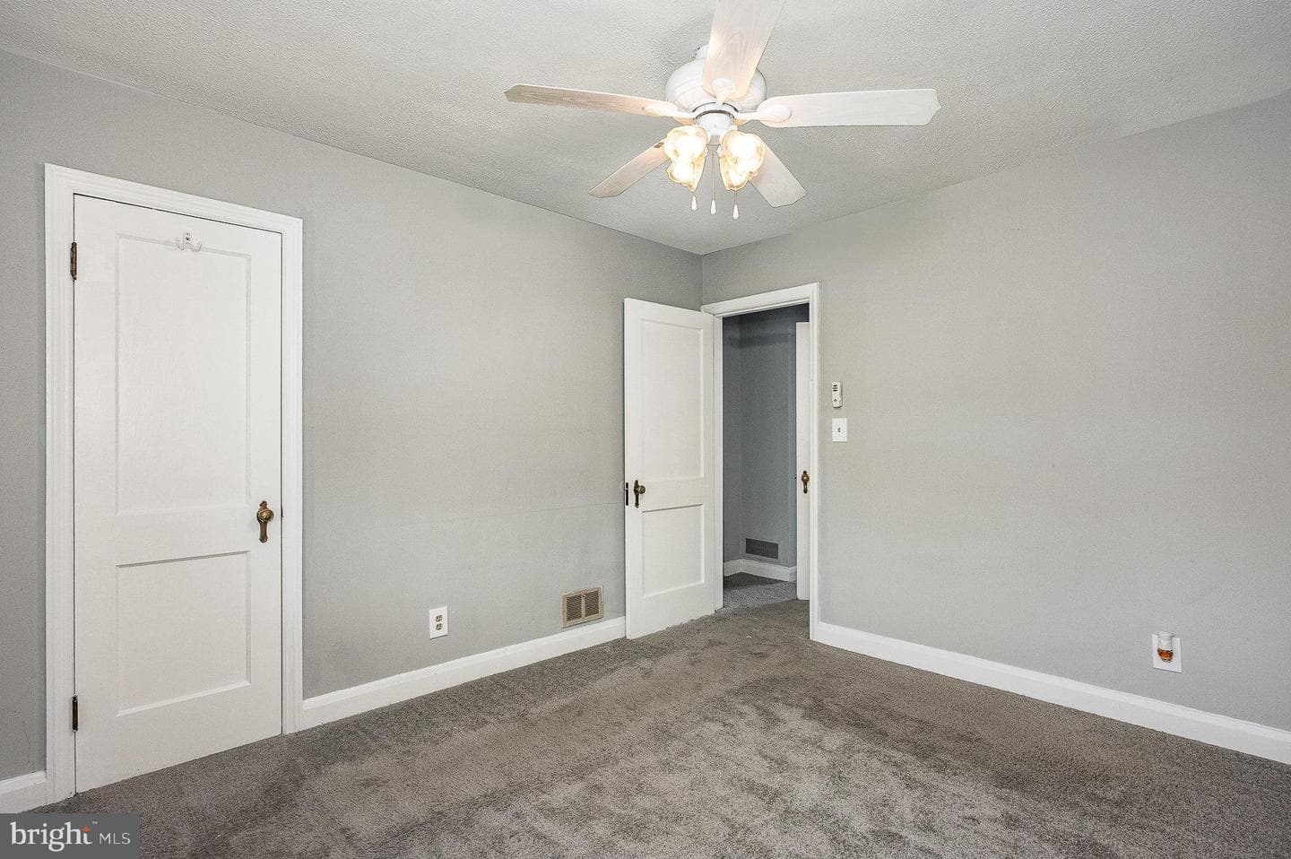 2047 Grinnalds Avenue photo 16