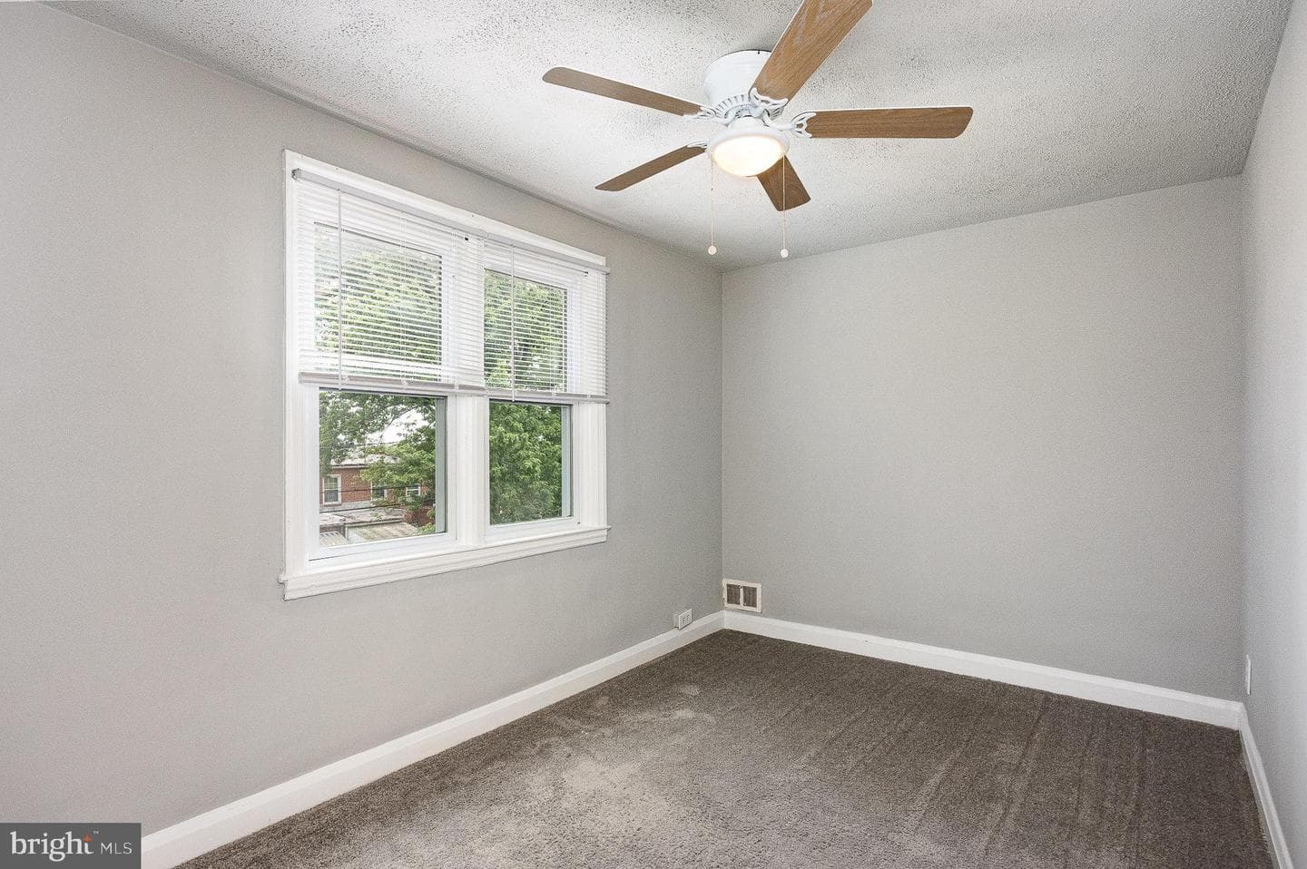 2047 Grinnalds Avenue photo 17