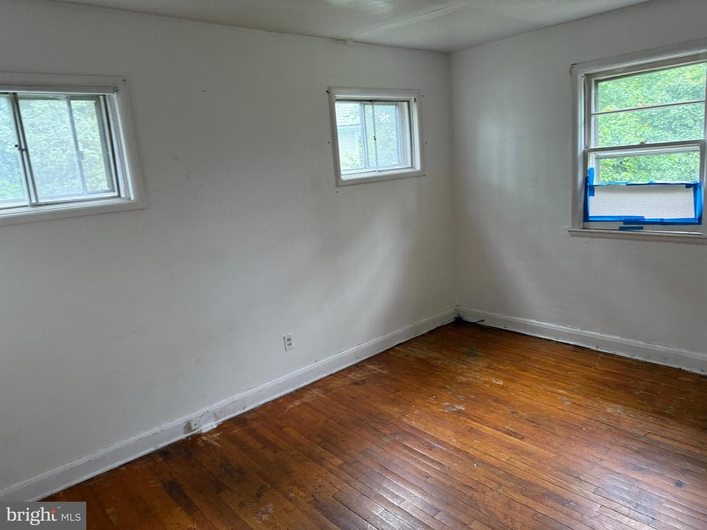 3901 Mortimer Avenue photo 11