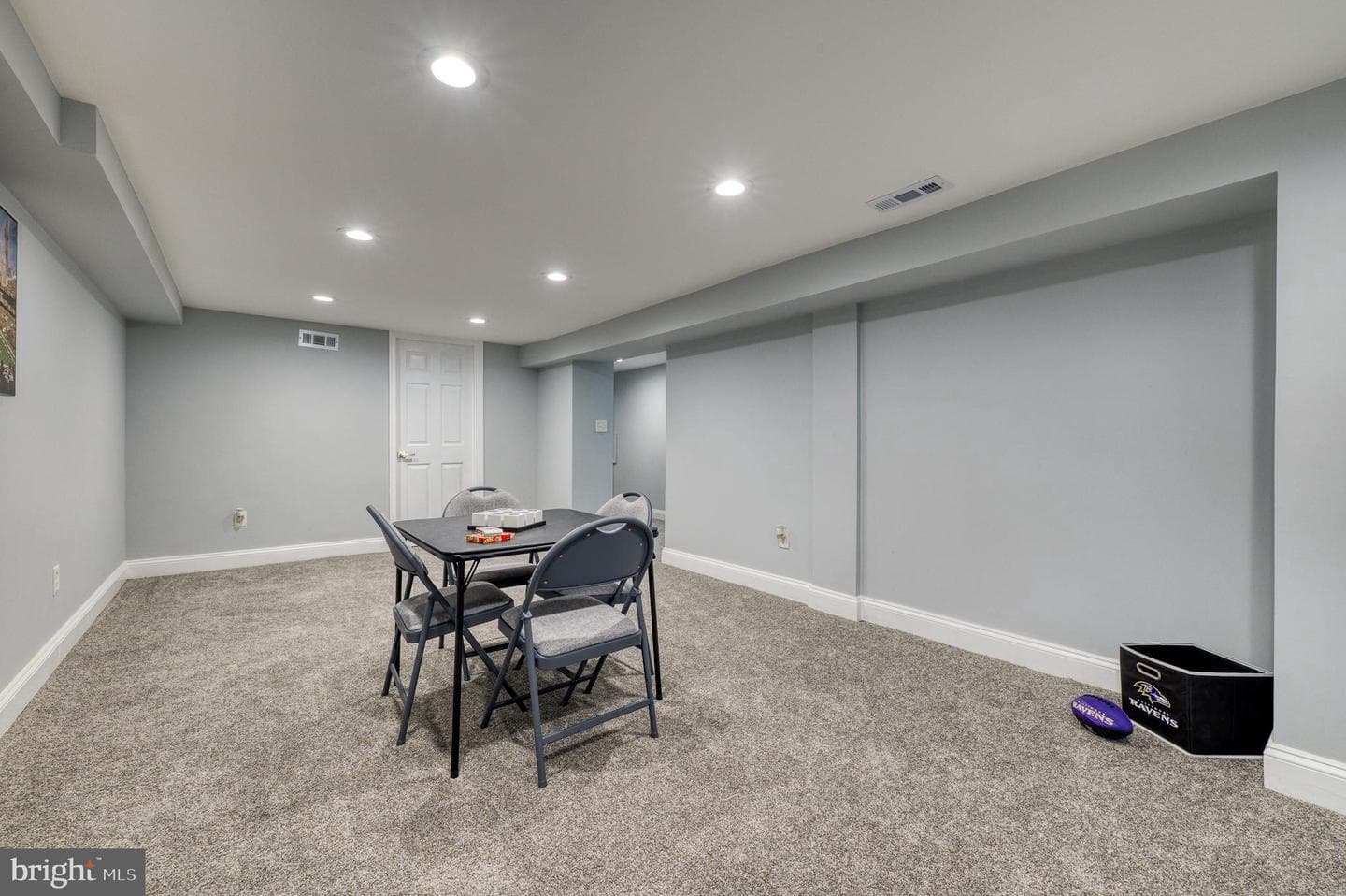 2601 Royal Oak Avenue photo 41