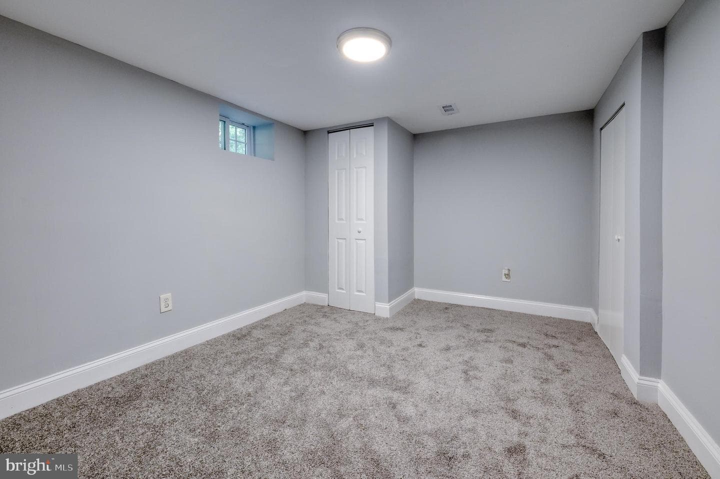 2601 Royal Oak Avenue photo 42
