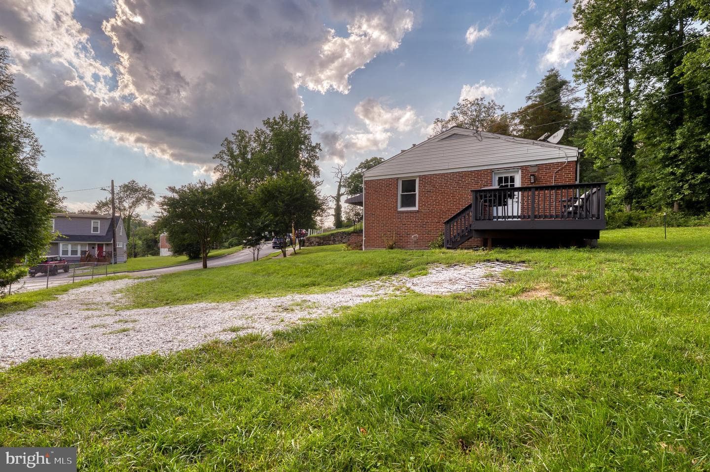 2601 Royal Oak Avenue photo 49