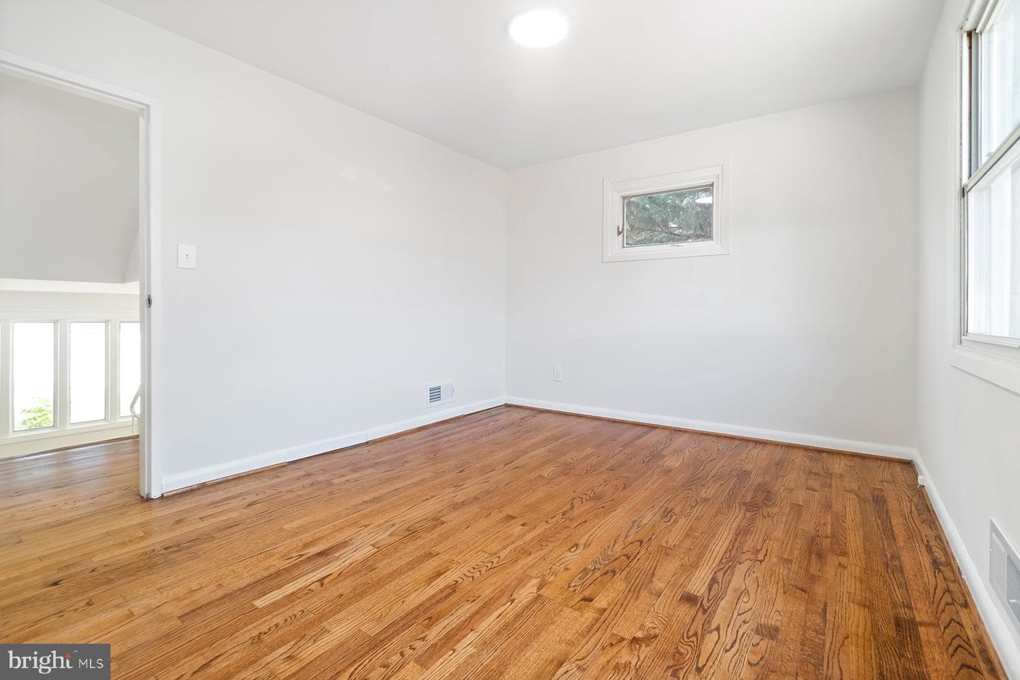 5300 Wabash Avenue photo 32
