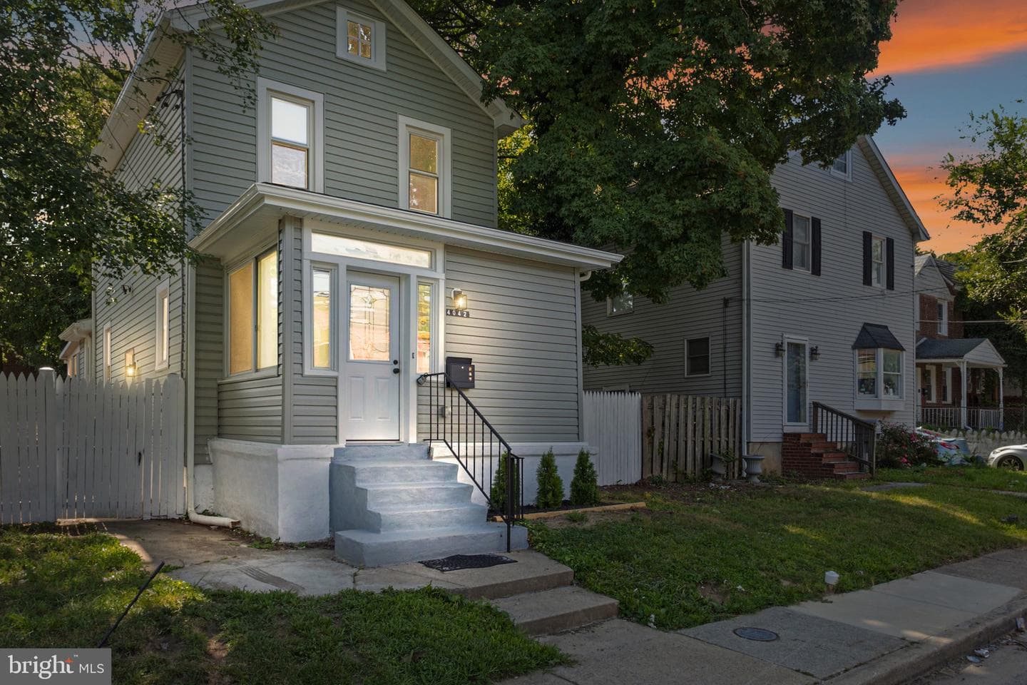 4042 6th Street