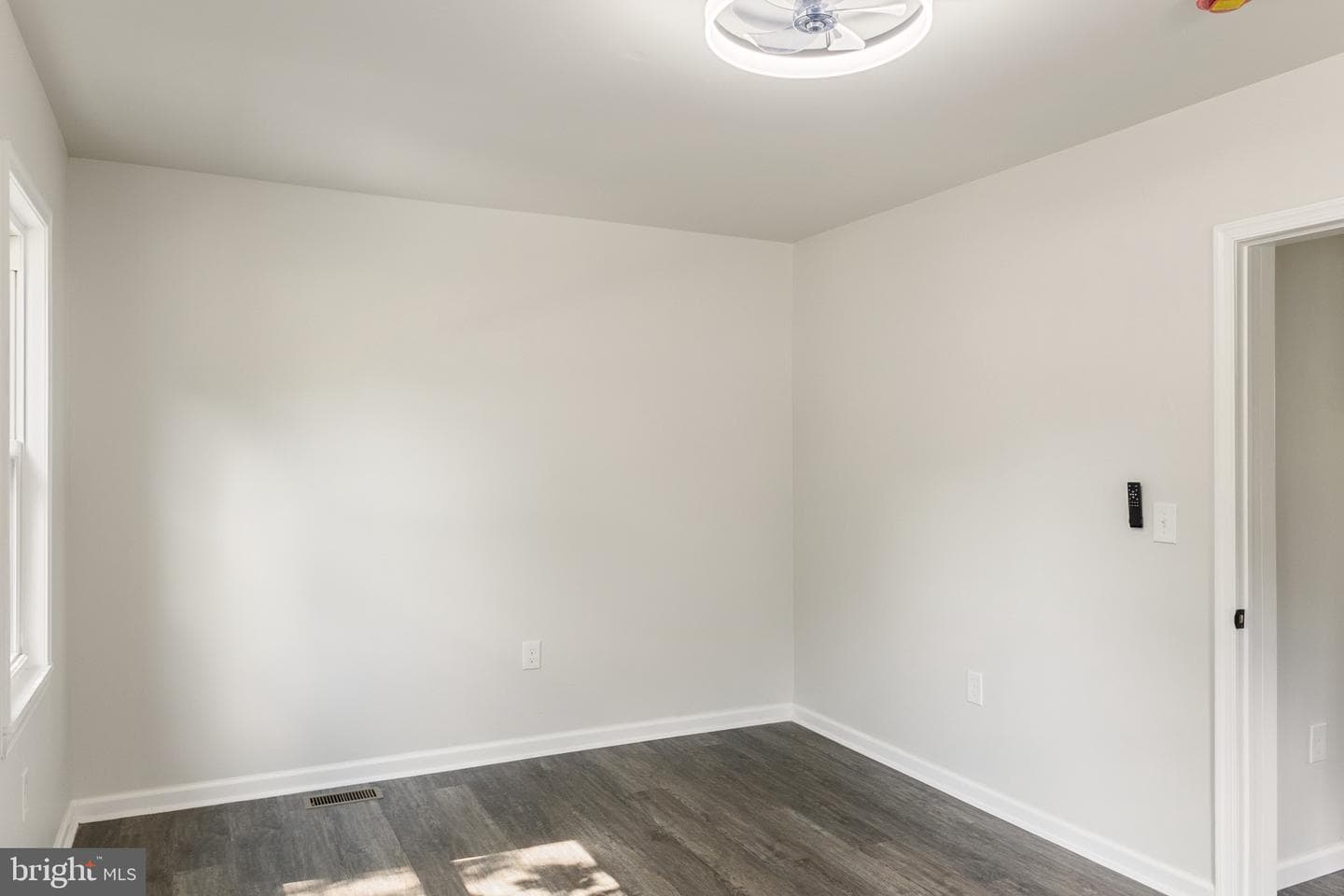 4042 6th Street photo 17