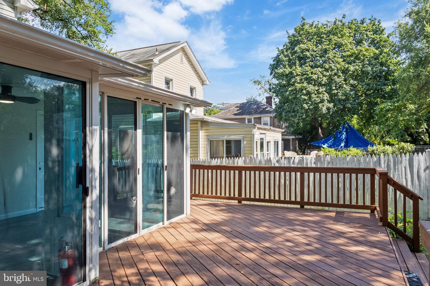 4042 6th Street photo 26