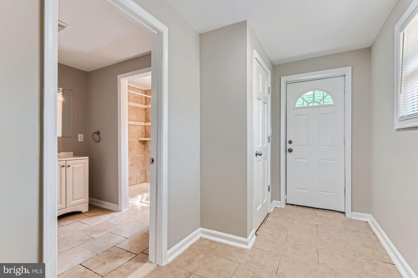 2801 Lake Avenue photo 4