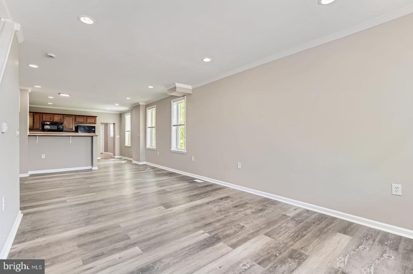 2801 Lake Avenue photo 5