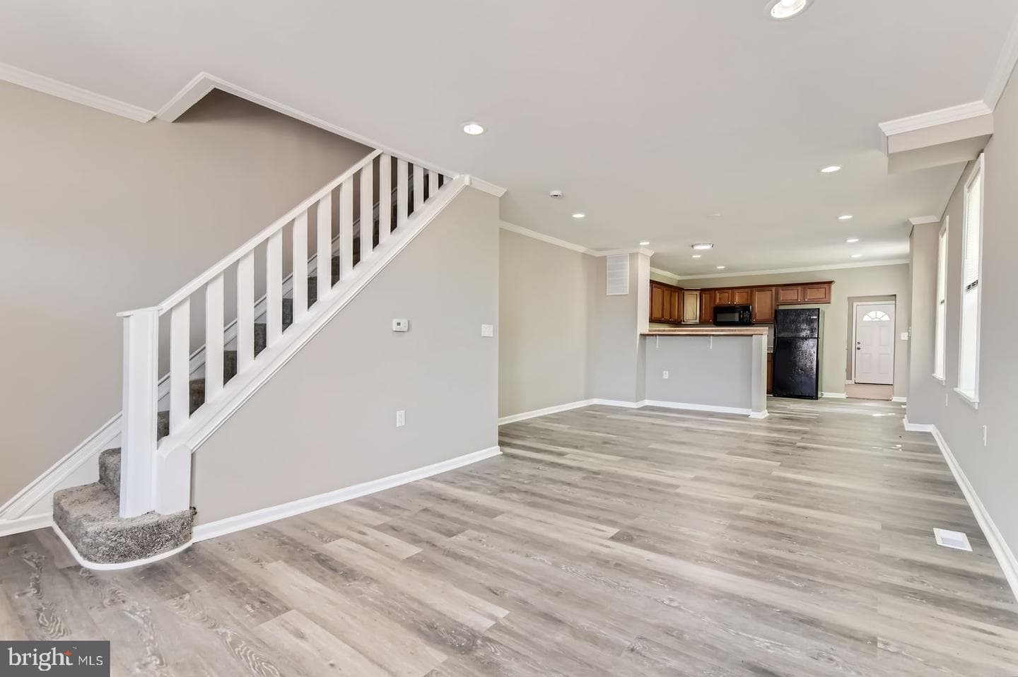 2801 Lake Avenue photo 6