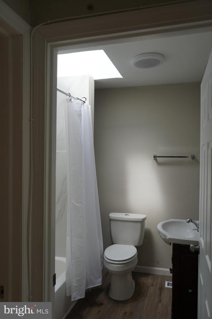 2223 W Lexington Street W photo 19