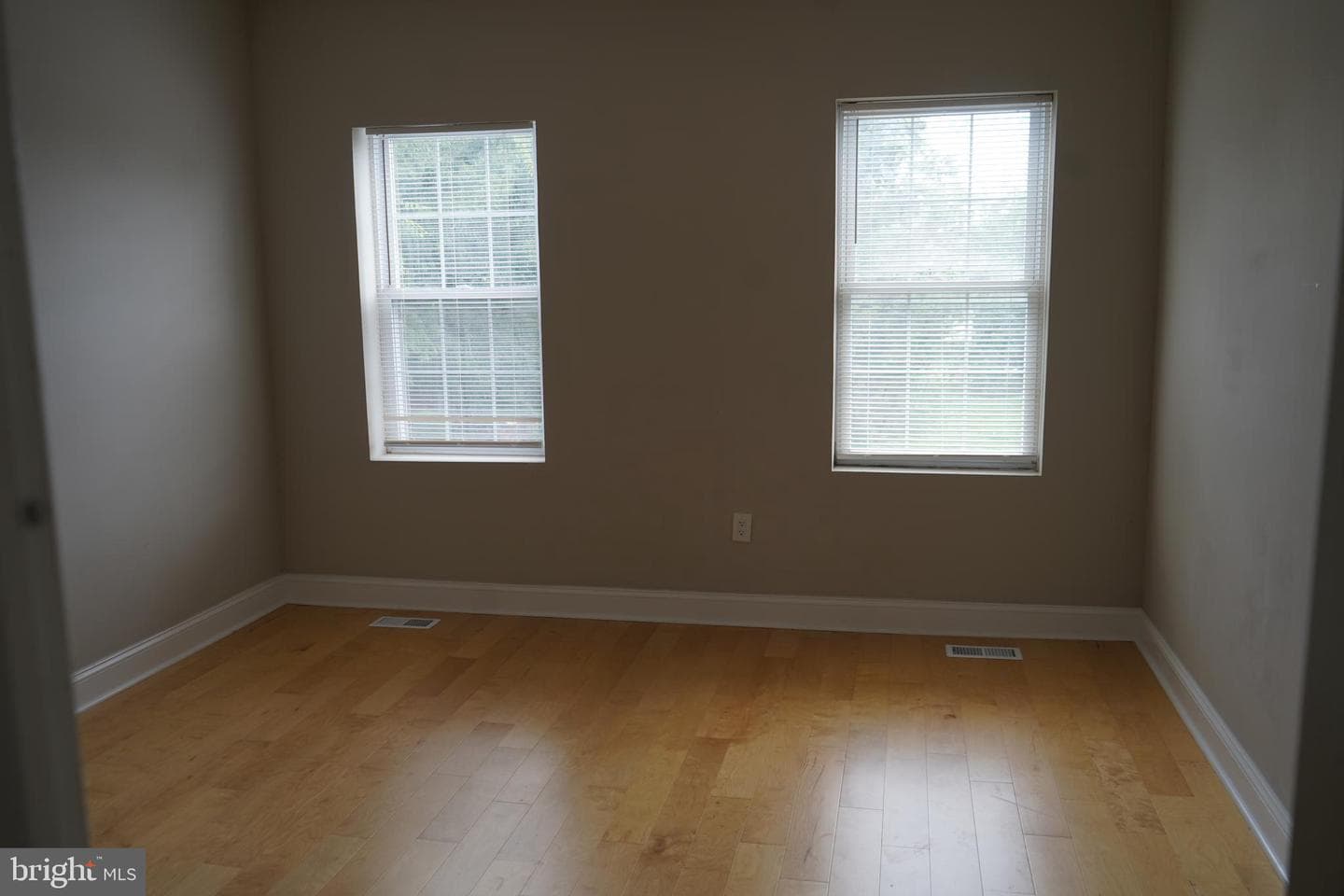 2223 W Lexington Street W photo 22
