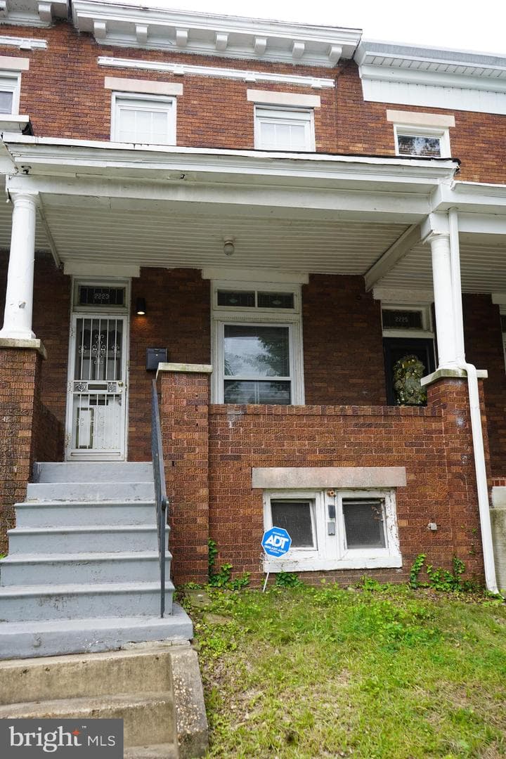2223 W Lexington Street W photo 27