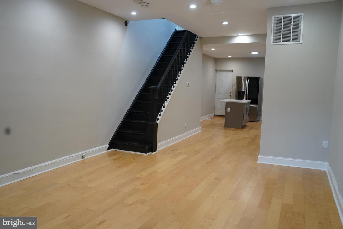 2223 W Lexington Street W photo 3
