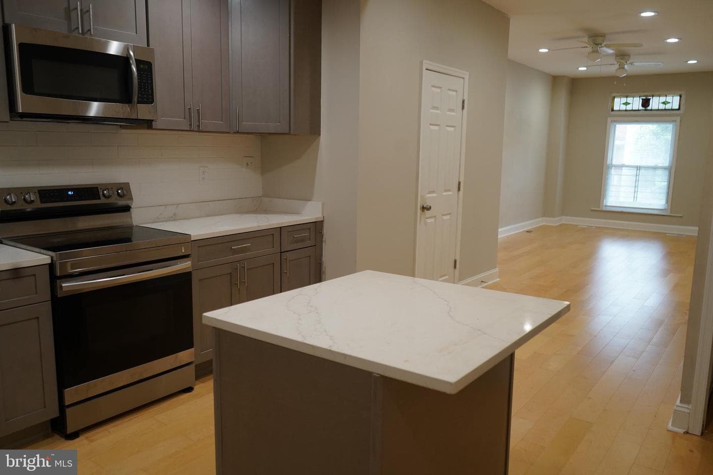 2223 W Lexington Street W photo 9