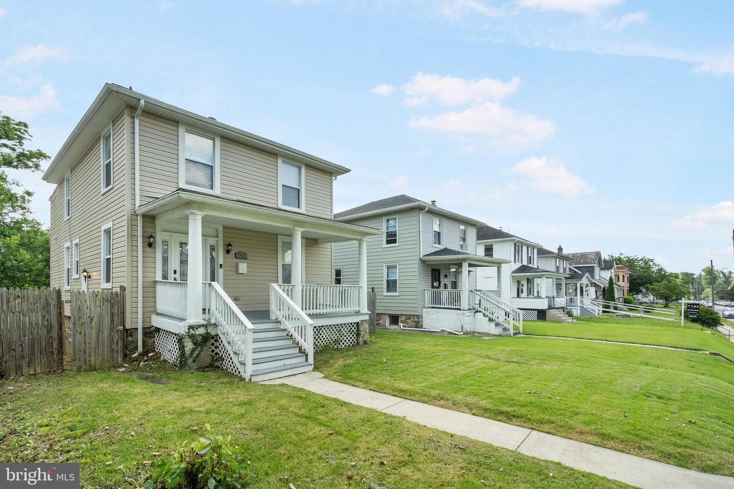 3713 Woodbine Avenue photo 2