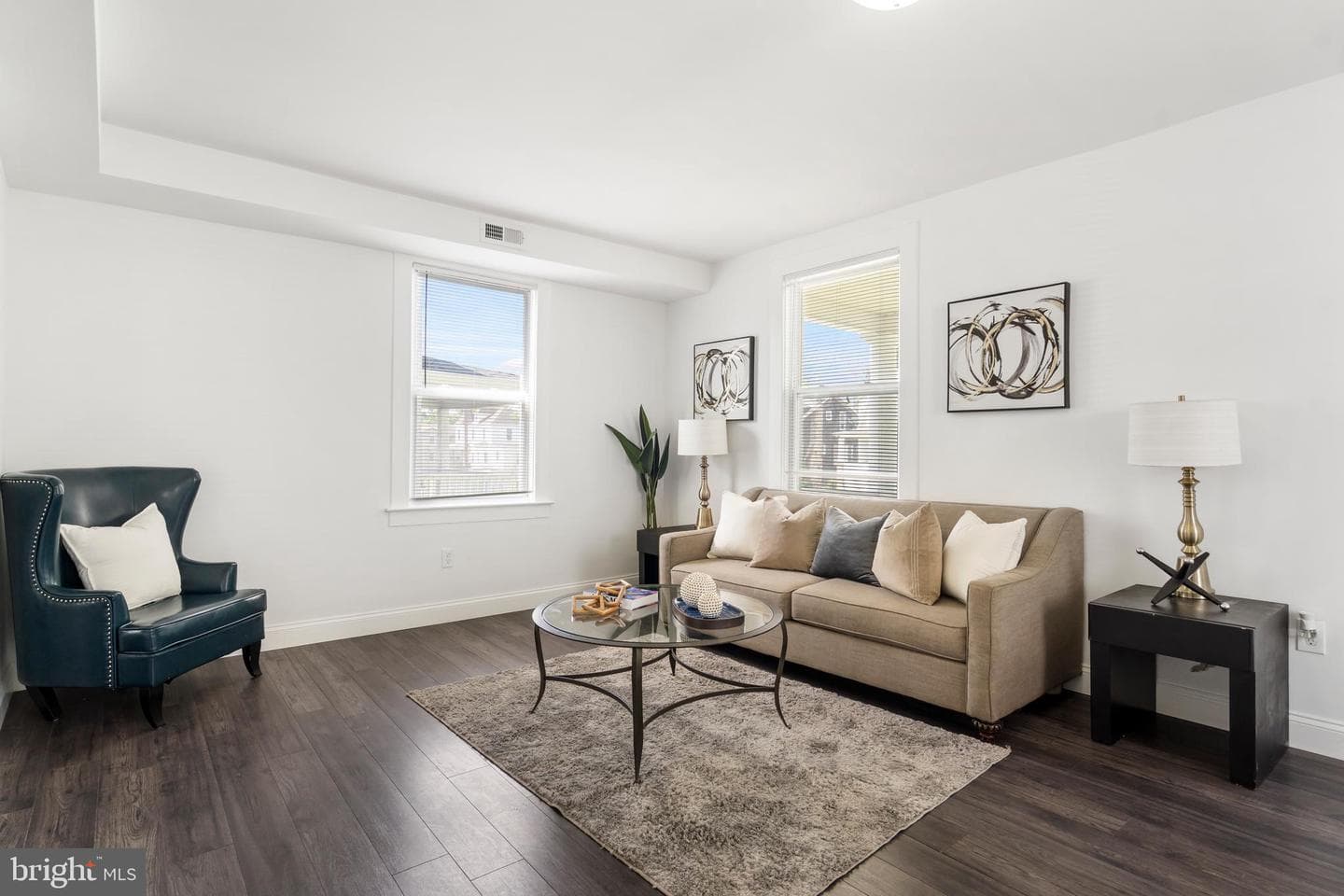 3713 Woodbine Avenue photo 4