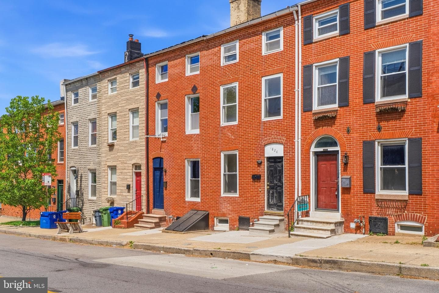 1822 E Lombard Street photo 2