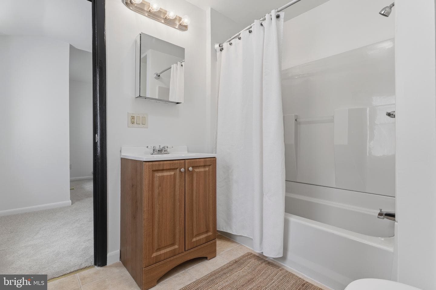 1822 E Lombard Street photo 20
