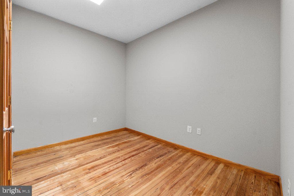 2612 Guilford Avenue photo 16