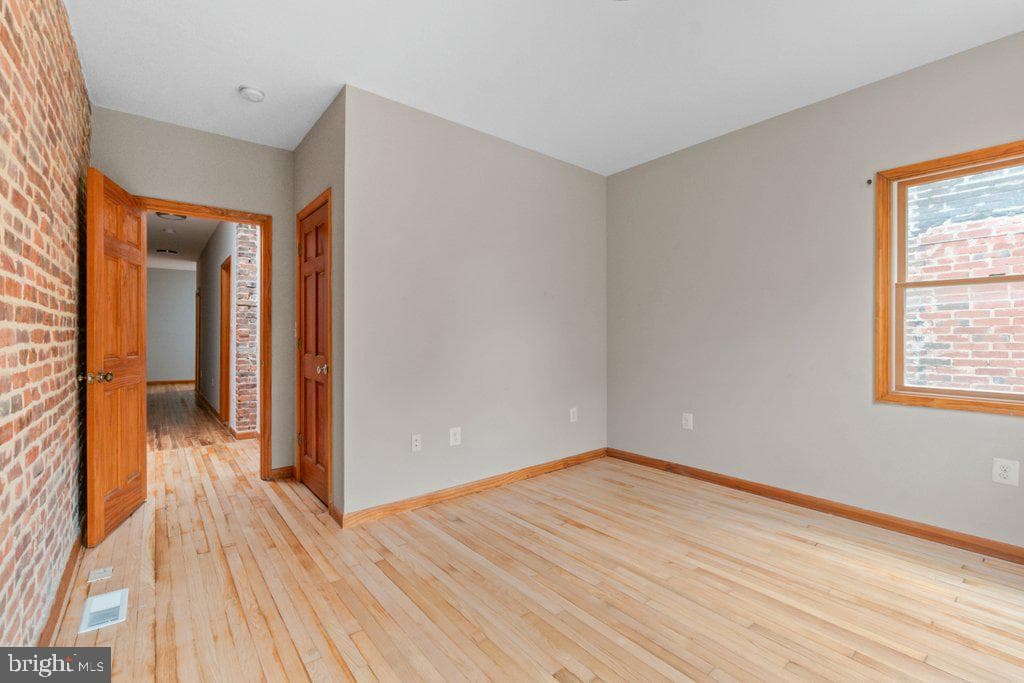 2612 Guilford Avenue photo 21