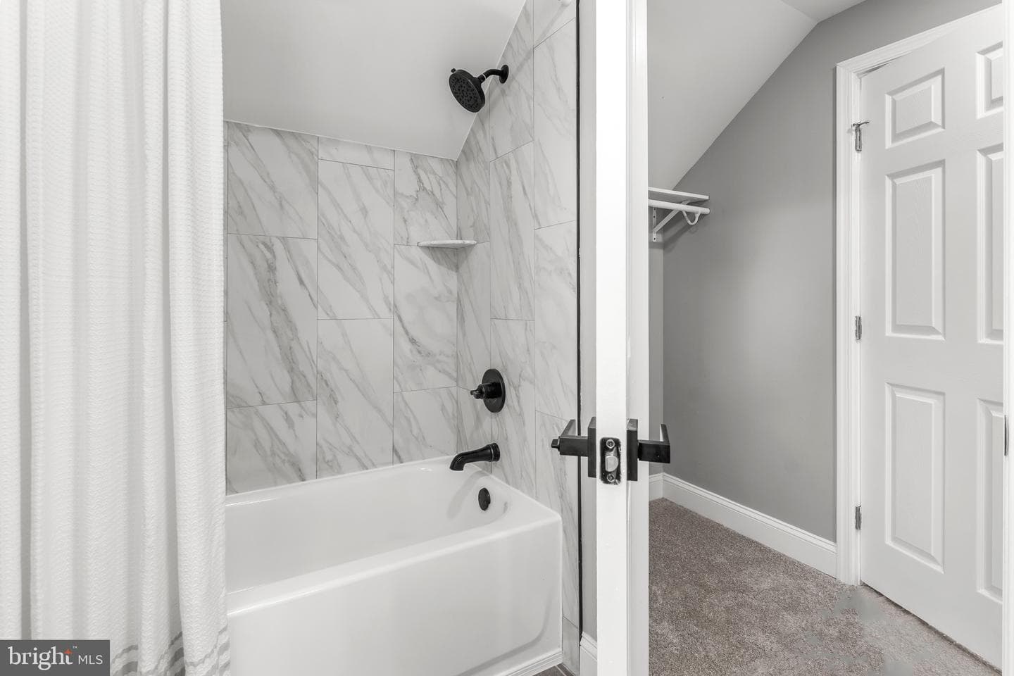 5200 Clifton Avenue photo 37