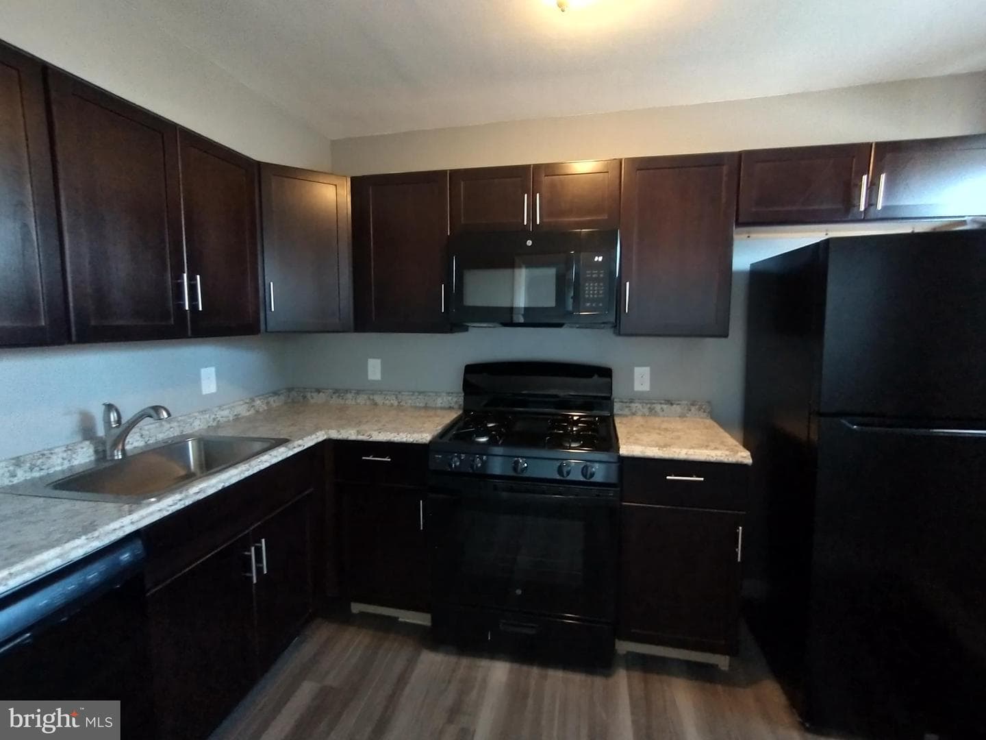 6125 Macbeth Drive photo 2