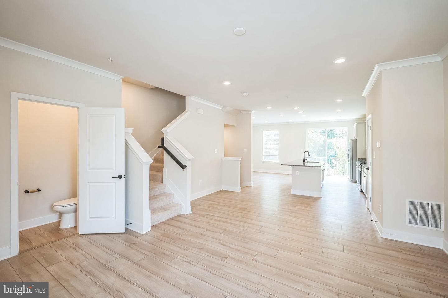 4225 Laplata Avenue photo 4