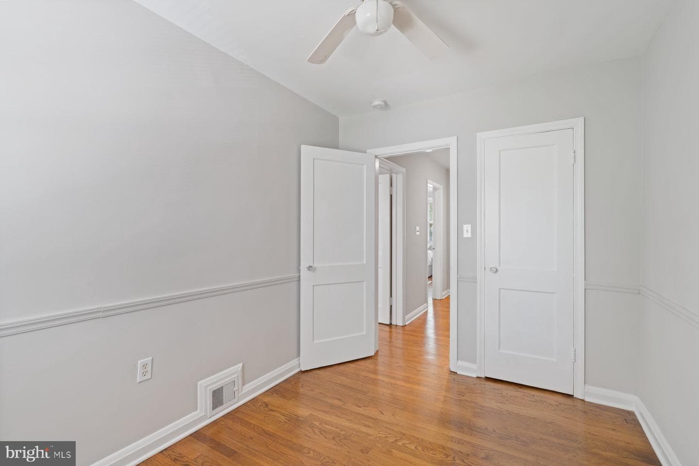 1416 Meridene Drive photo 20