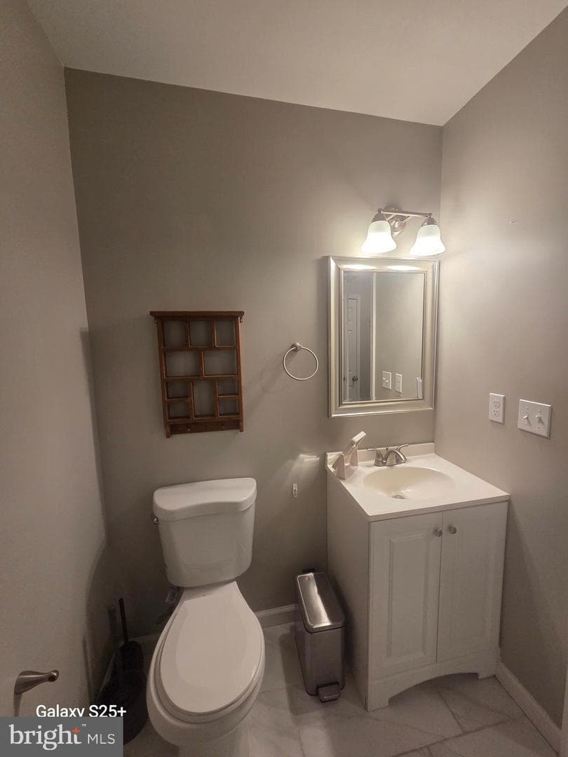 1763 Homestead Street photo 12