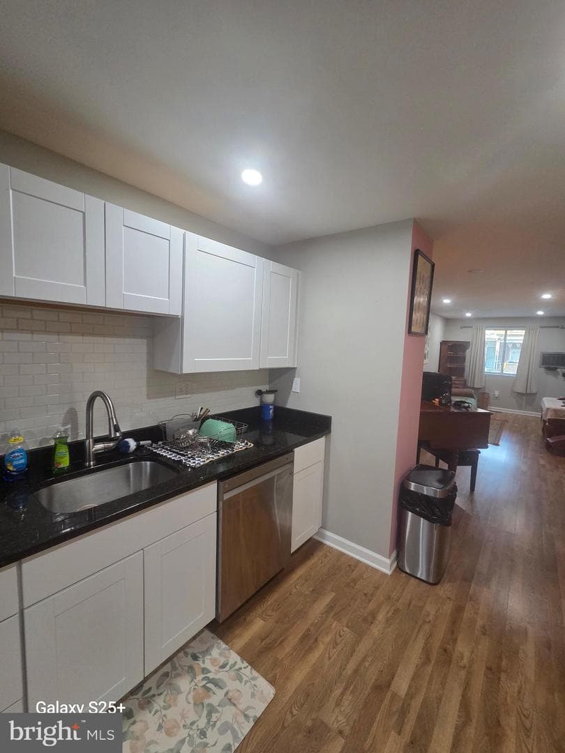 1763 Homestead Street photo 23