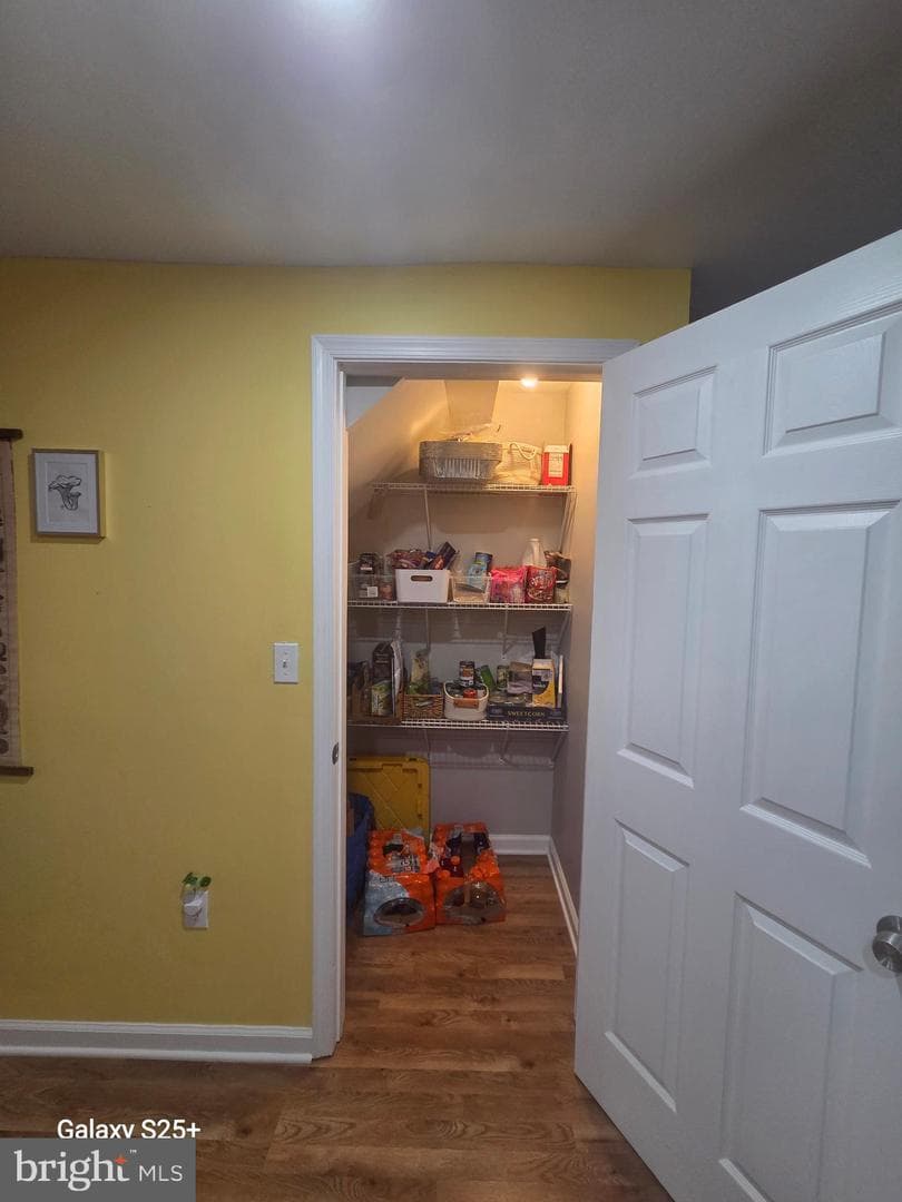 1763 Homestead Street photo 24