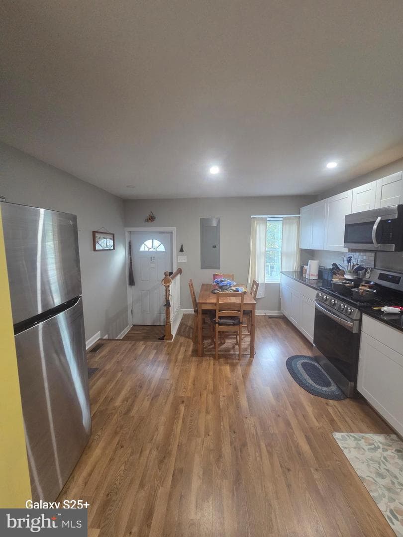 1763 Homestead Street photo 27
