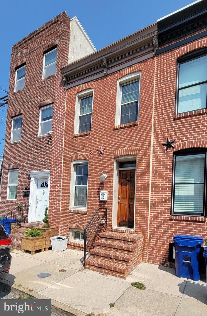 20 E Heath Street photo 2