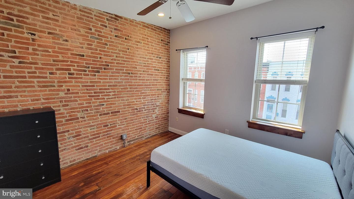 20 E Heath Street photo 21