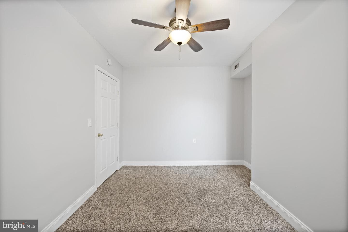 2916 E Baltimore Street photo 27